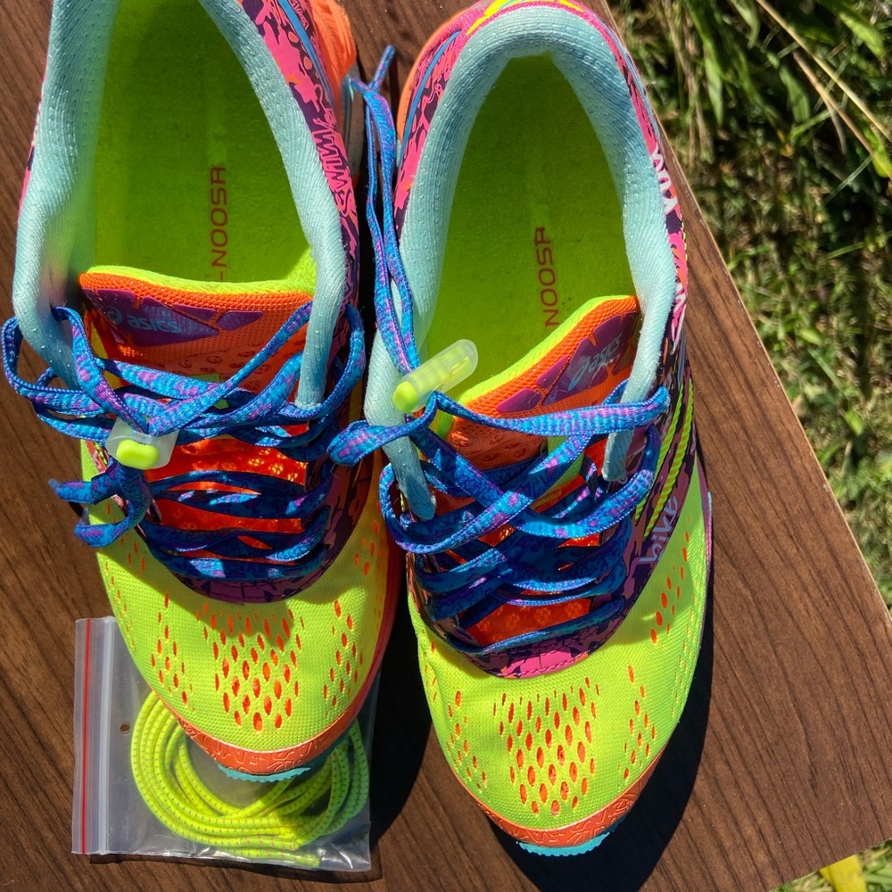 ASICS running shoes - Picture 4 of 4